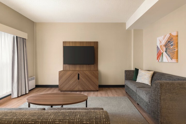 Room 18 of 87