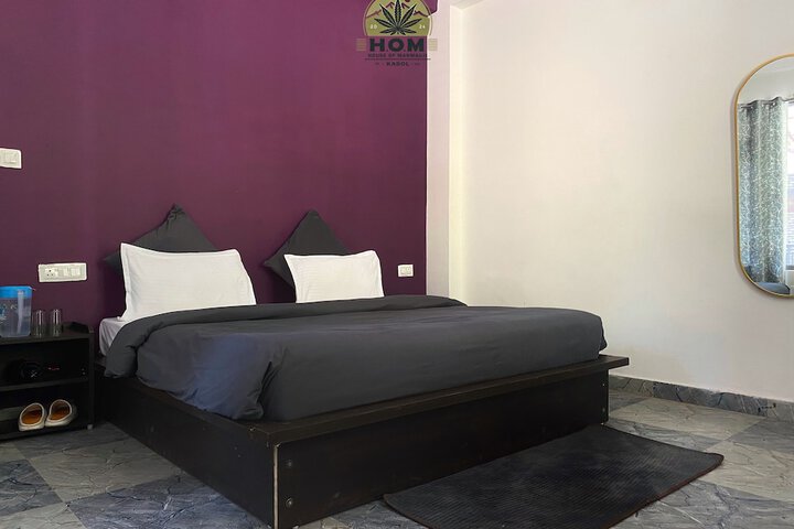 Room 31 of 53