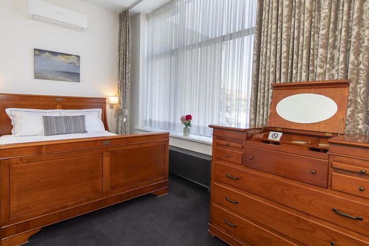Room 19 of 71