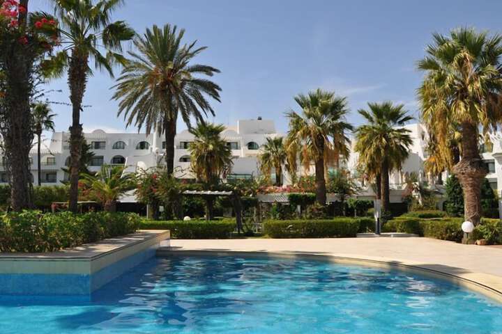 Pools & Facilities