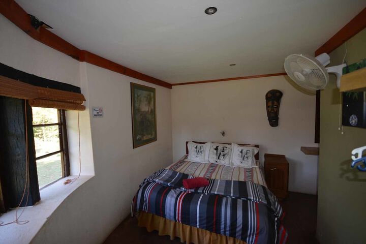 Room 2 of 108