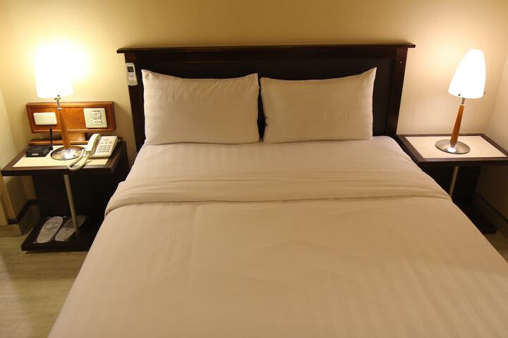 Room 19 of 41