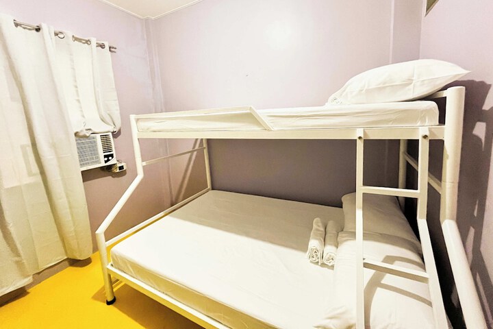 Room 40 of 70
