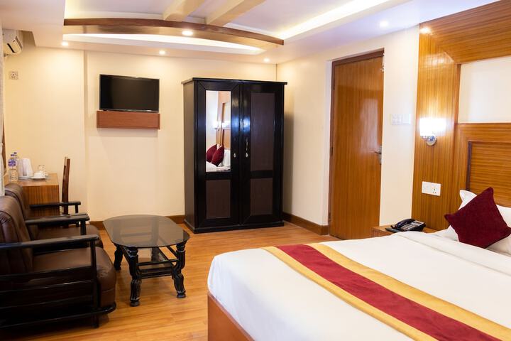 Room 4 of 22