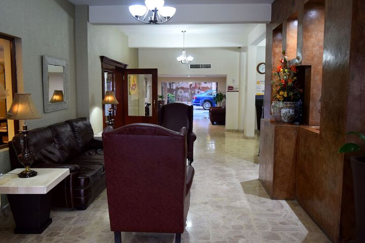 Hotel 2 of 106