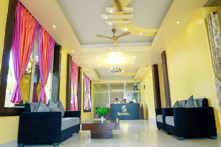 Hotel Interior 6 of 33