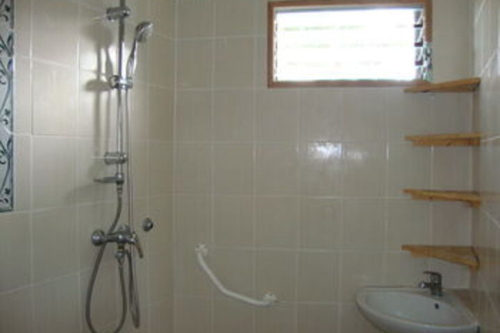 Room 5 of 42