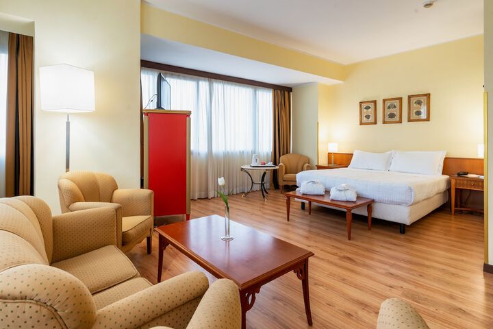 Room 21 of 50