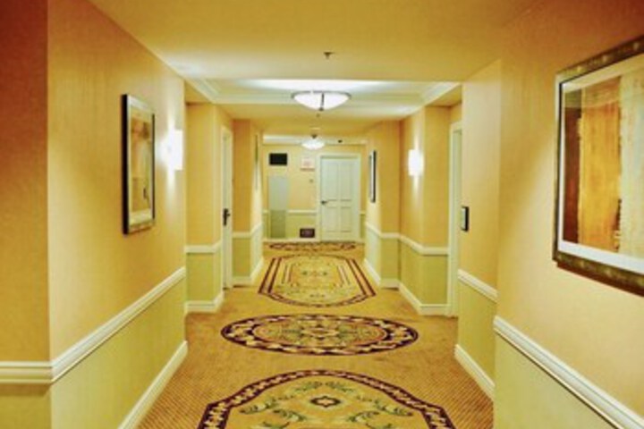 Ballroom/Hall 22 of 40