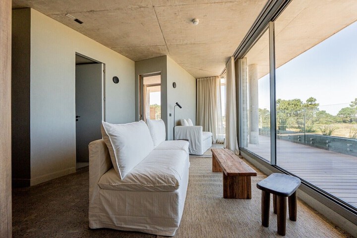 Room 43 of 67