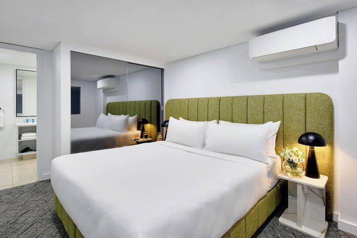 Room 15 of 64