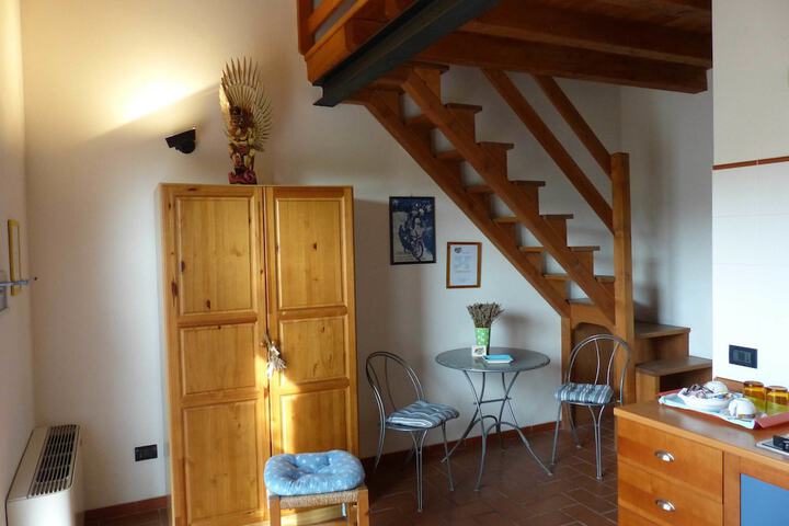 Room 9 of 28