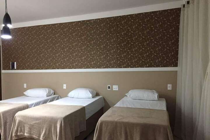 Room 3 of 7