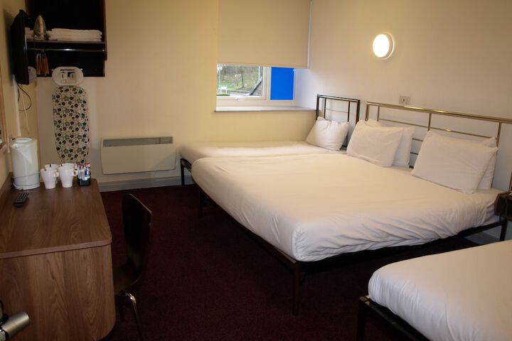 Room 85 of 236