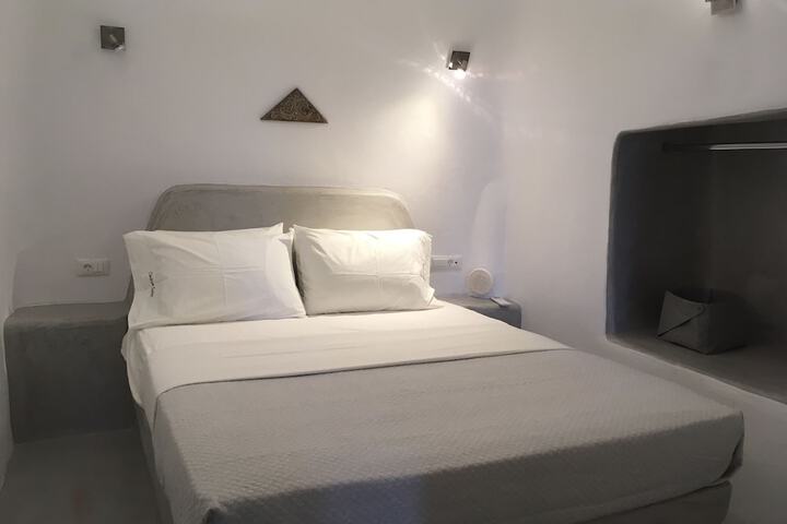 Room 18 of 119