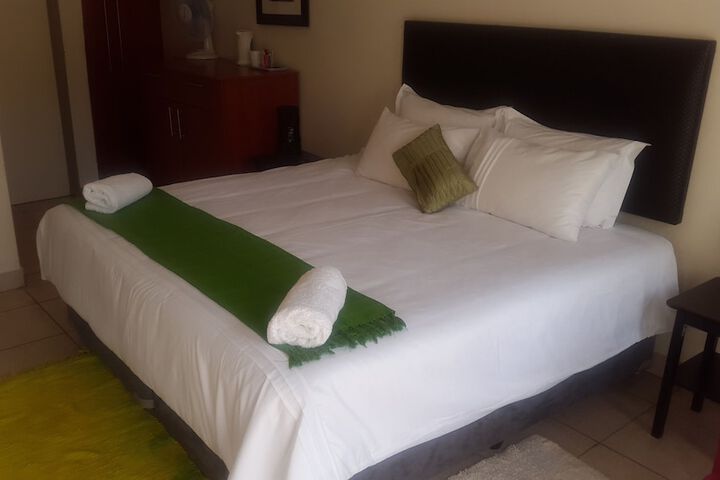 Room 2 of 41