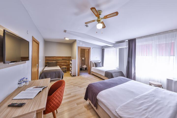 Room 38 of 125