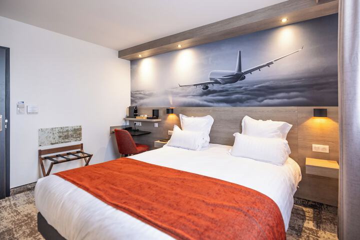Room 21 of 77