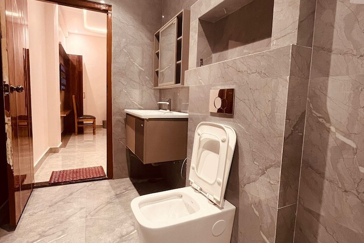Room 23 of 24