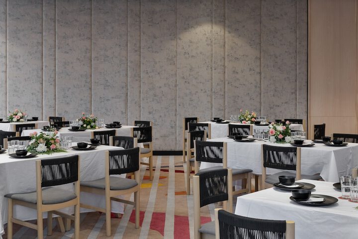 Ballroom/Hall 69 of 80