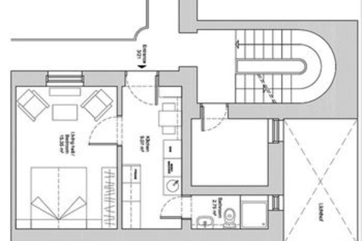 Room 8 of 19