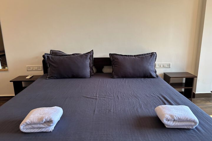 Room 3 of 26