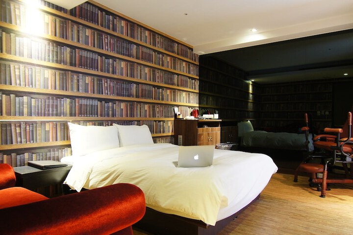 Room 19 of 63