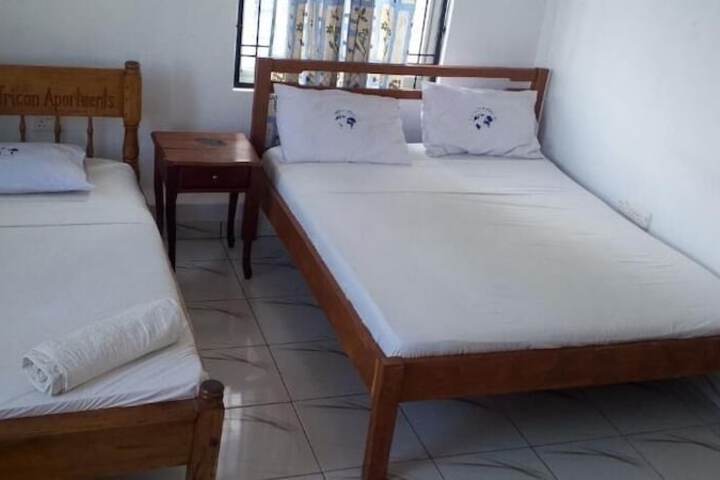 Room 4 of 36