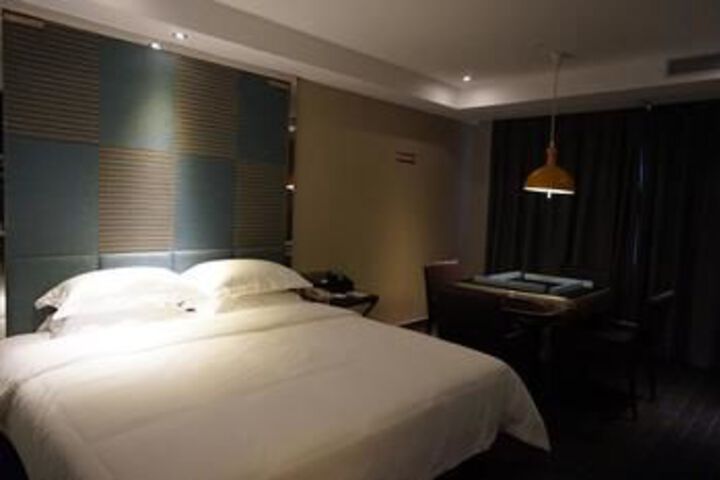 Room 35 of 56