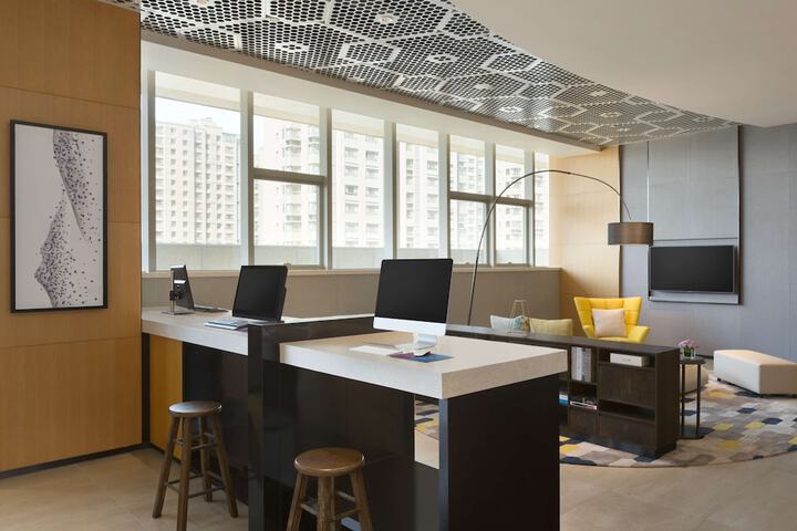 Guest Lobby