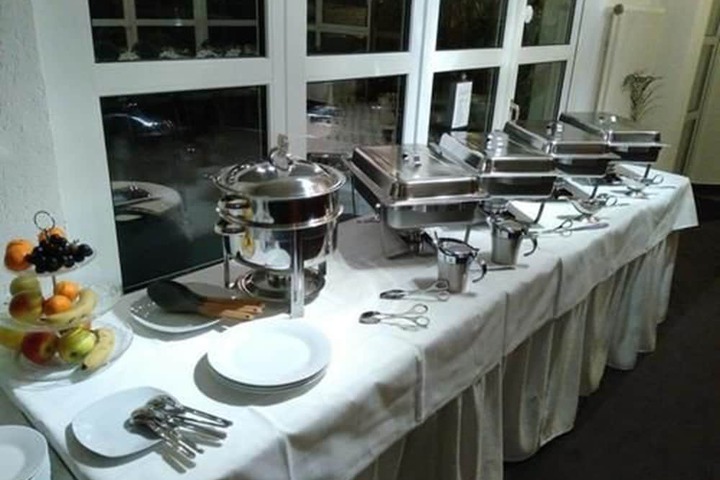 Dining 39 of 57