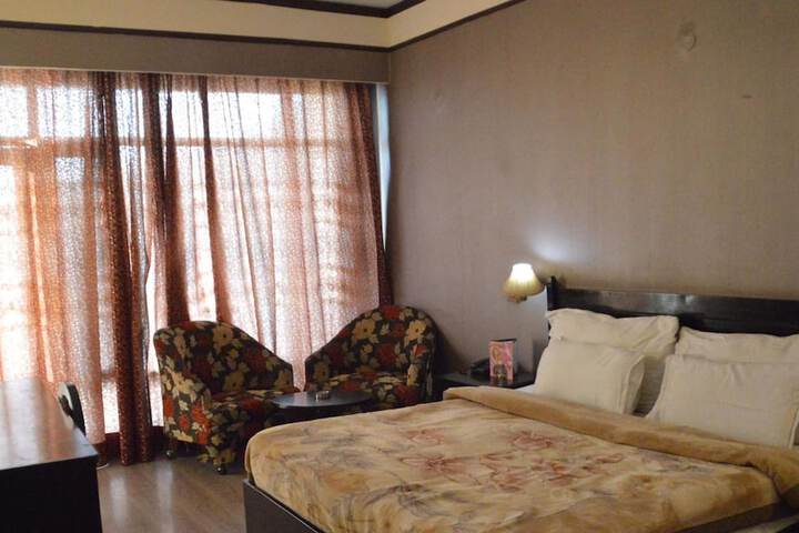 Room 30 of 59