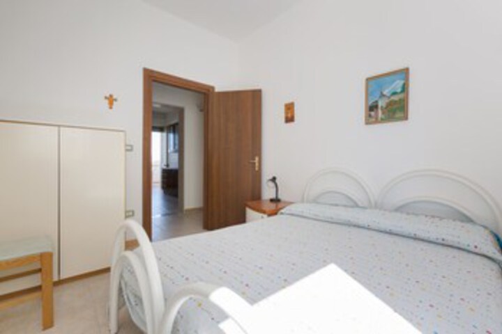 Room 92 of 113