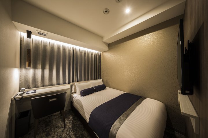 Room 15 of 87