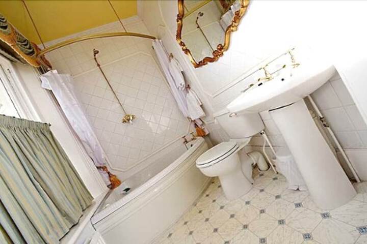 Bath Interior