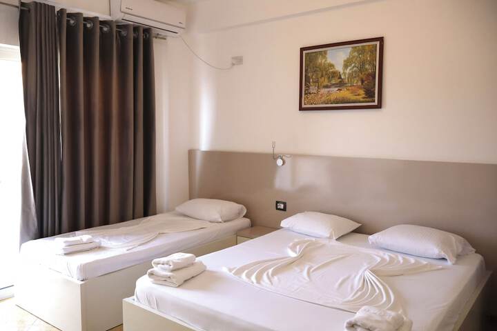 Room 8 of 29