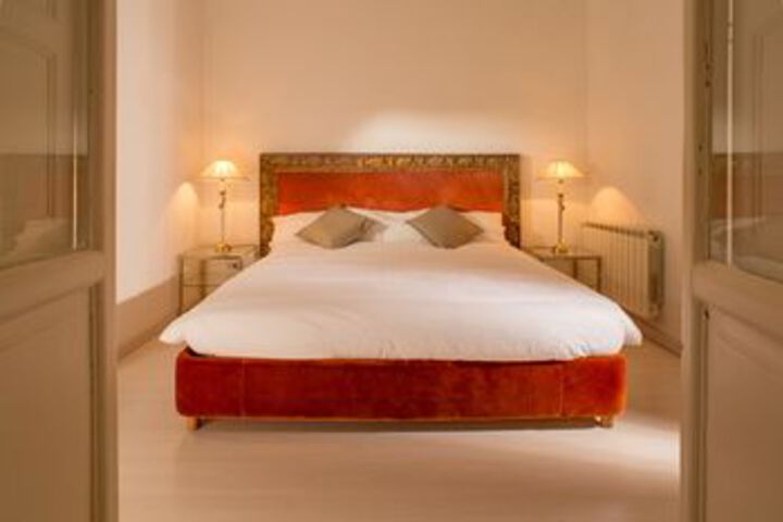 Room 6 of 20