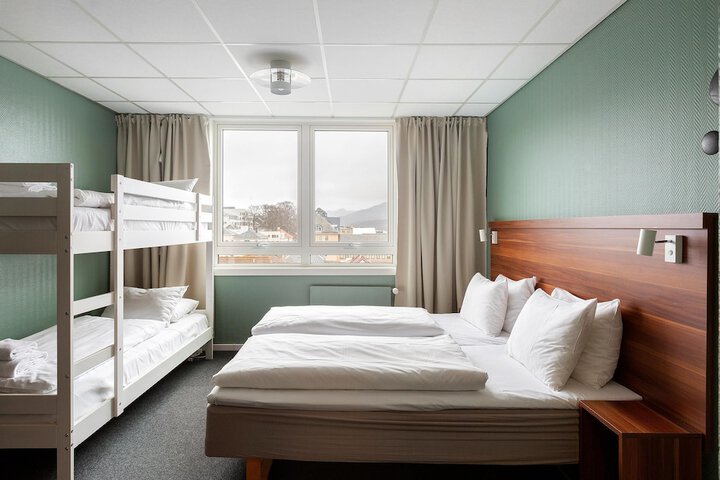 Room 76 of 130