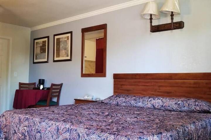 Room 5 of 30