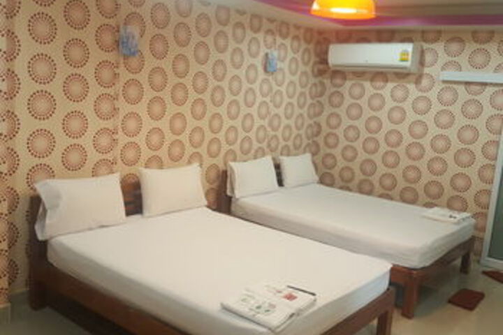 Room 20 of 35