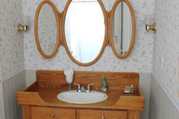 Room 4 of 40
