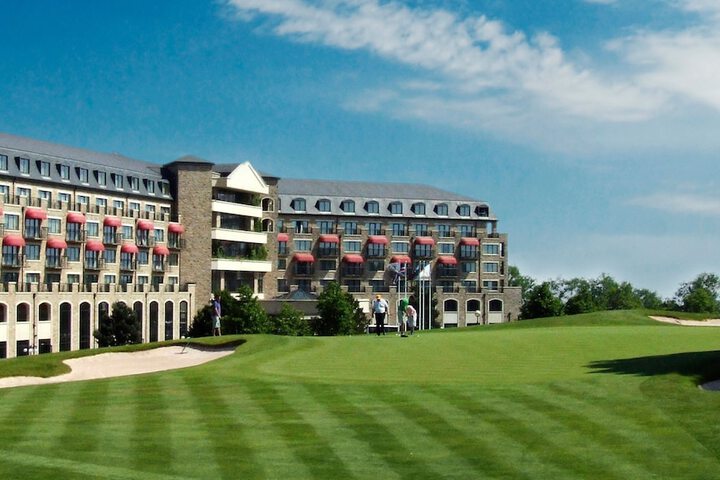 Hotel 74 of 76
