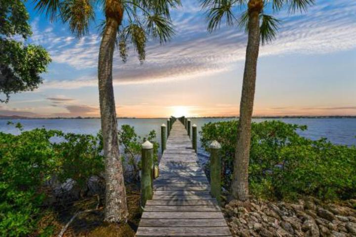 The White Mansion in Bradenton, FL