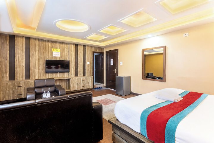 Room 32 of 75