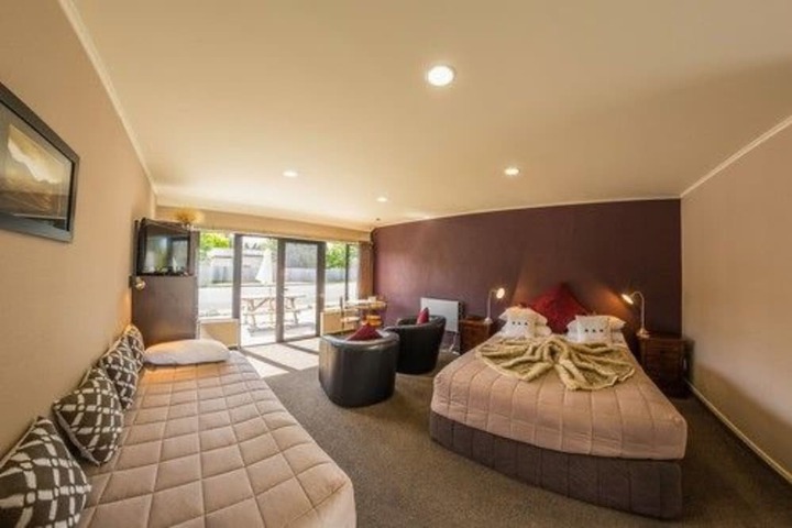 Room 7 of 40