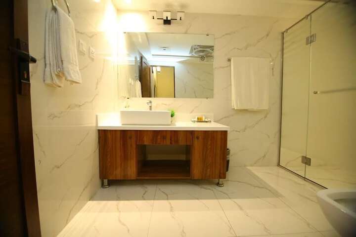 Room 18 of 31
