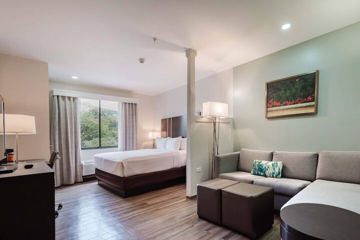 Room 14 of 73