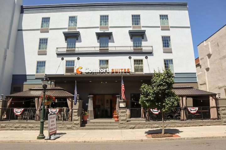 Hotel 67 of 68