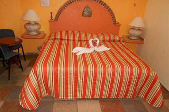 Room 3 of 18
