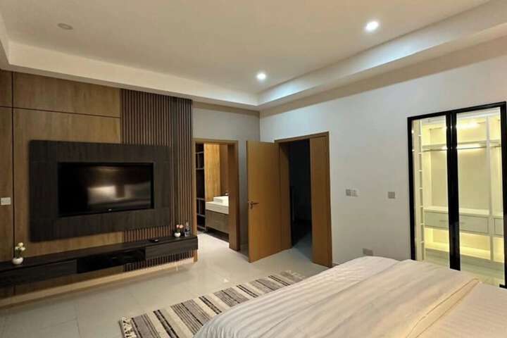 Room 14 of 57